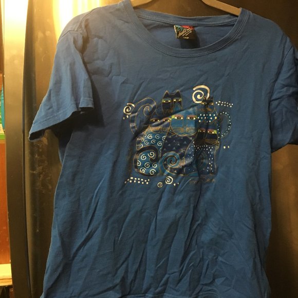Laurel Burch Tops - Laurel Burch t-shirt 262 $30 or $25 w/offer